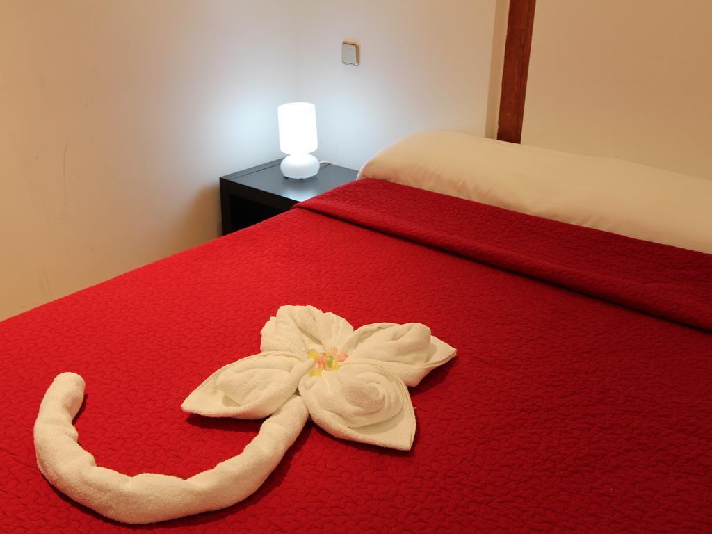 Apartamentos Good Stay Prado Мадрид Номер фото