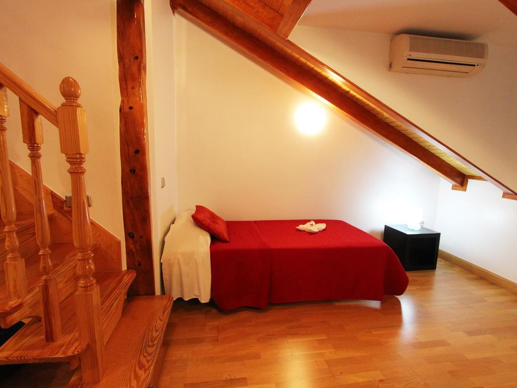 Apartamentos Good Stay Prado Мадрид Номер фото