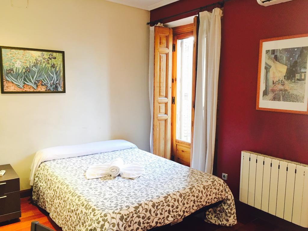 Apartamentos Good Stay Prado Мадрид Екстер'єр фото