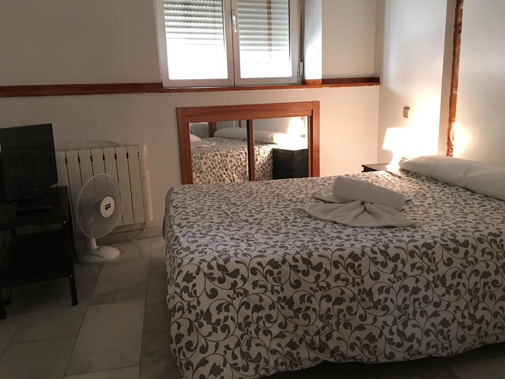 Apartamentos Good Stay Prado Мадрид Екстер'єр фото
