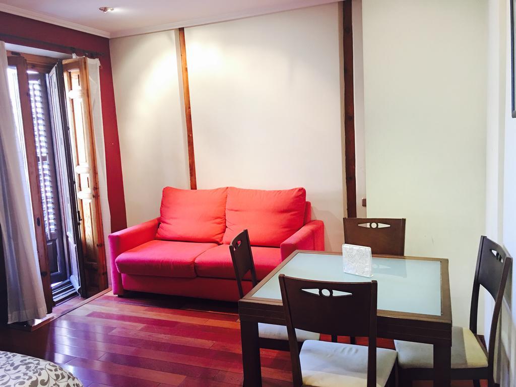 Apartamentos Good Stay Prado Мадрид Екстер'єр фото