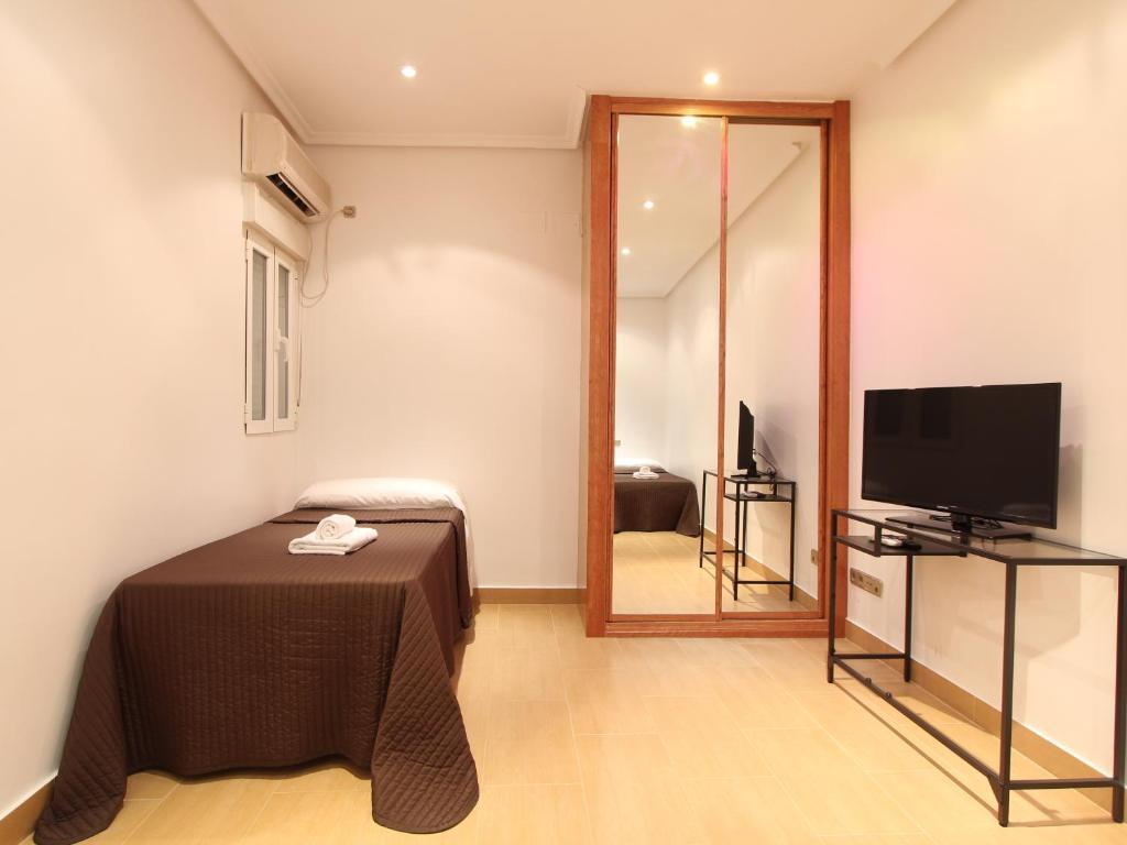 Apartamentos Good Stay Prado Мадрид Номер фото