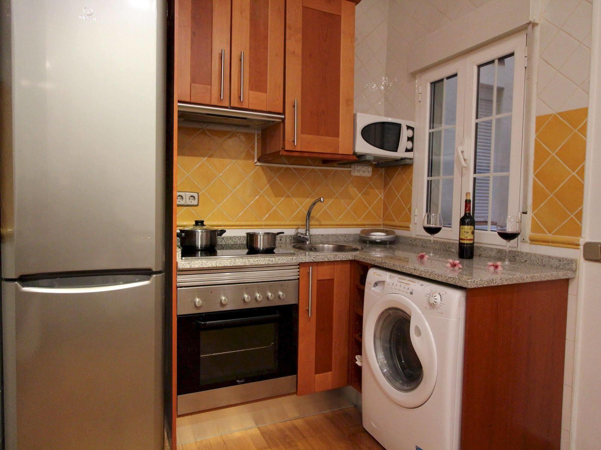 Apartamentos Good Stay Prado Мадрид Екстер'єр фото